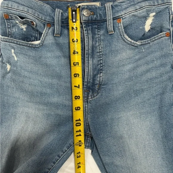 Madewell Distressed Jeans | Medium Wash | Size 28 - Picture 7 of 11